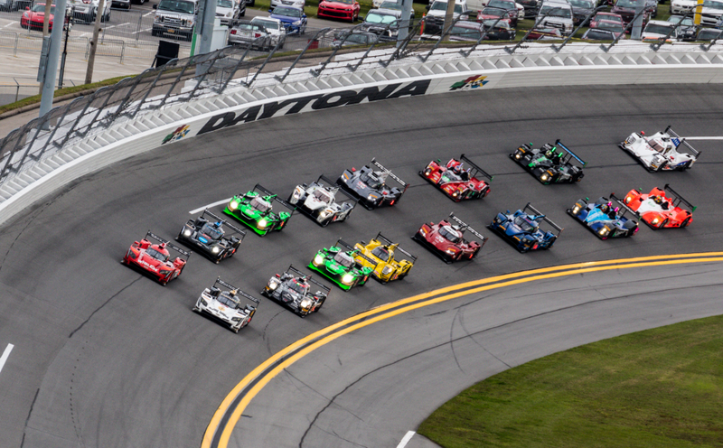 Prototype field heads into the first lap of the race.